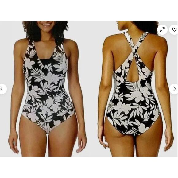 Lands End One Piece Floral Swimsuit Size Small UPF 50 Black White Beach Vacation - Picture 1 of 8